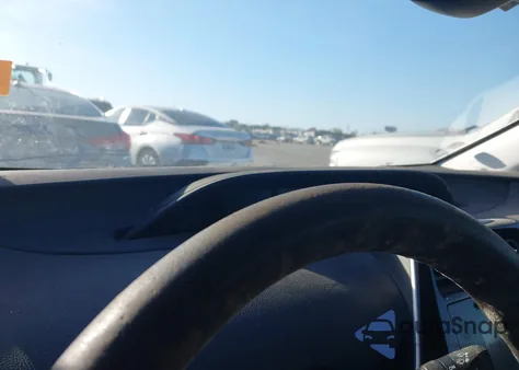 2019 Toyota Prius Le z USA, uszkodzony, nr VIN JTDKARFU9K3082509